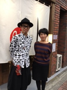 お客様は《ヒモ解き職人》